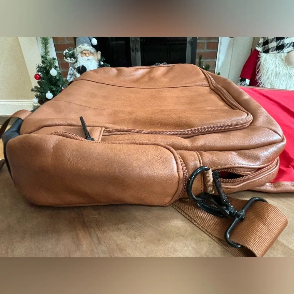 Snugg Laptop Case